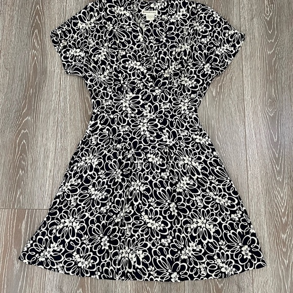 Vintage 90s Banana Republic Deep Navy & Cream A-Line Mini Dress - Picture 5 of 7